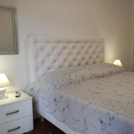 Apartmani Mladina Jelsa  Ngoại thất bức ảnh
