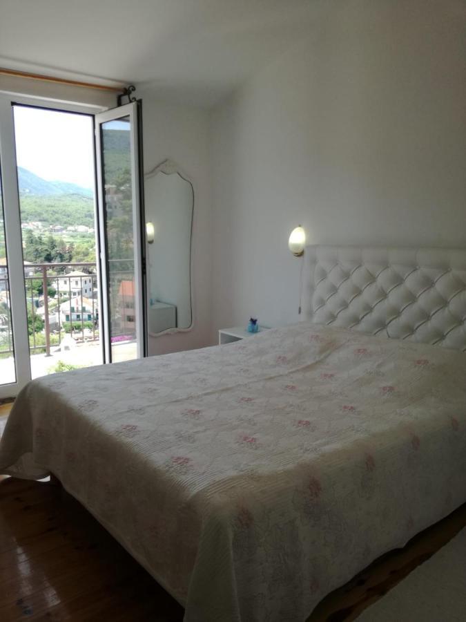 Apartmani Mladina Jelsa  Ngoại thất bức ảnh