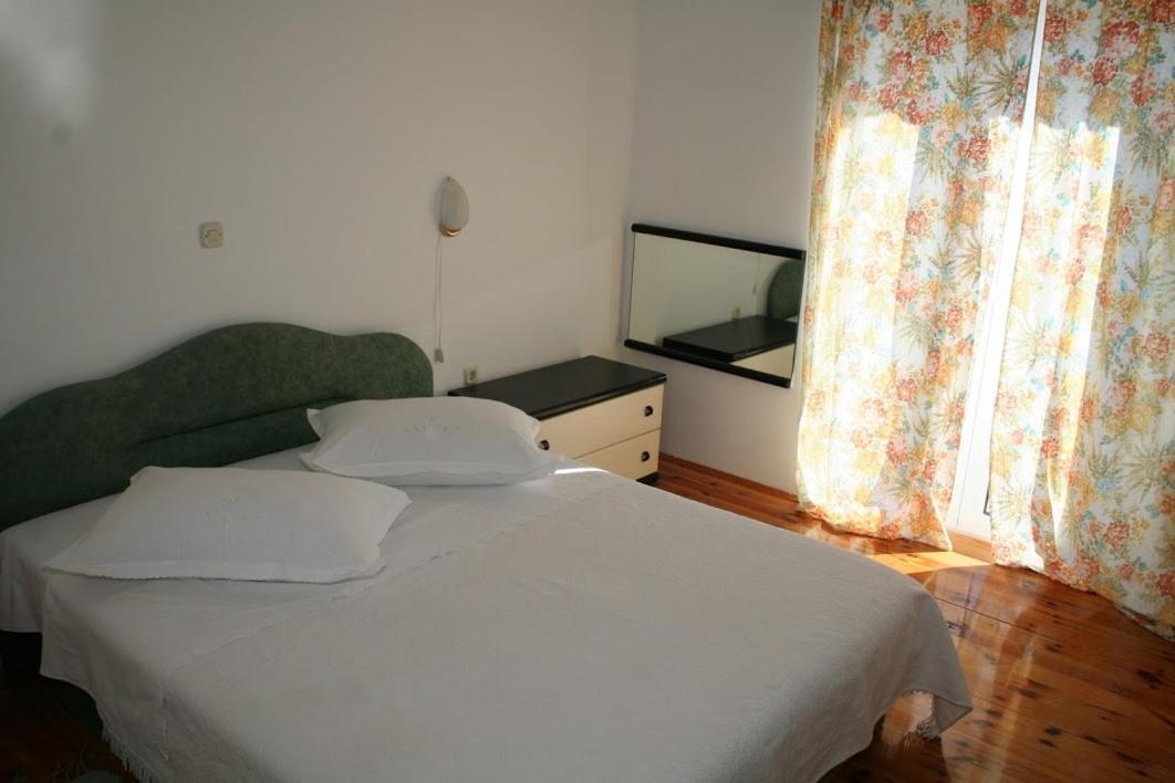 Apartmani Mladina Jelsa  Ngoại thất bức ảnh