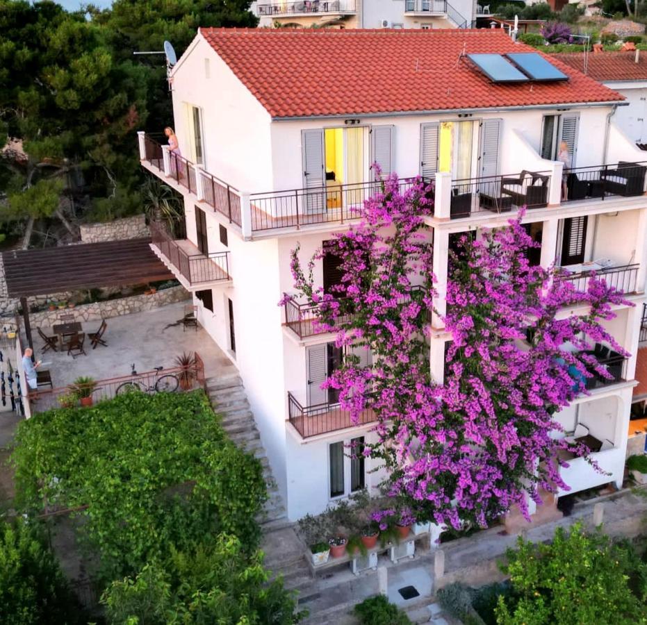 Apartmani Mladina Jelsa  Ngoại thất bức ảnh